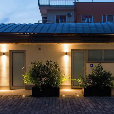 Spazio Gagarin Hotel 3*