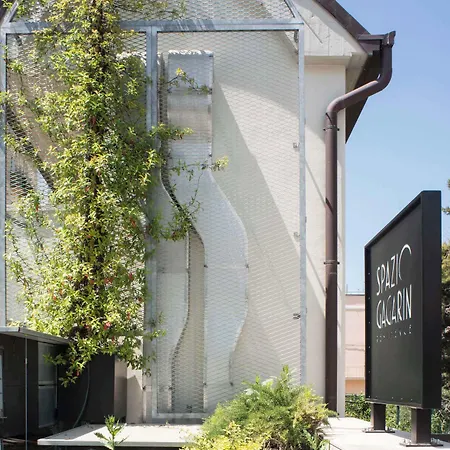 Spazio Gagarin Hotel